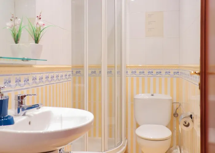 San Lorenzo * San Sebastián